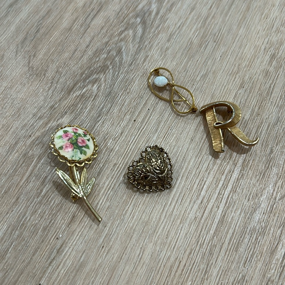 VINTAGE GOLD PIN/PENDANt Late 1900s rose flower R initial heart pearl​